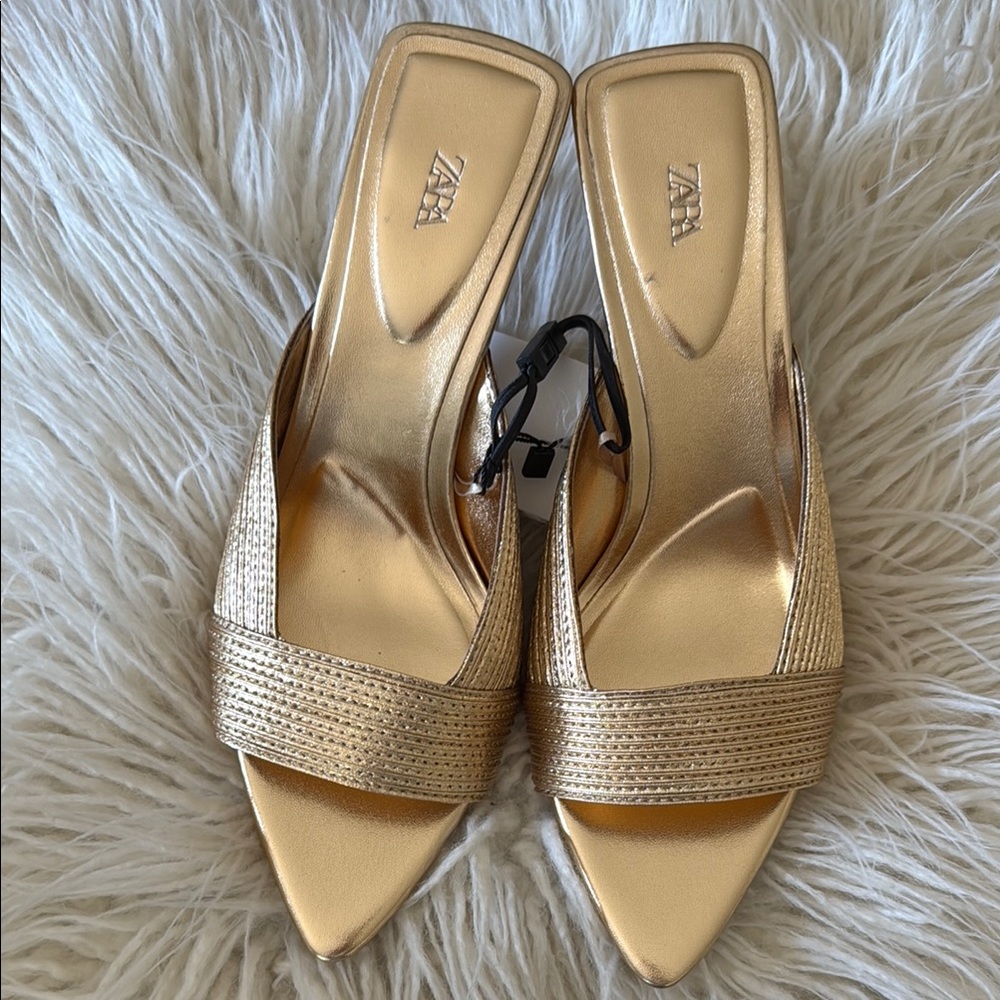 Zara Gold Heeled Sandals with Elegant Design